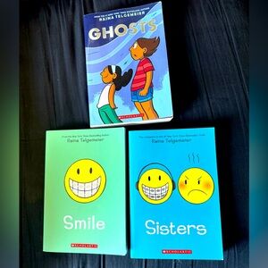 Graphic novels book trio set Ghosts, Smile, and Sisters